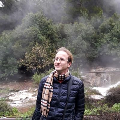 مایک عمر کتاب ا کیللیر