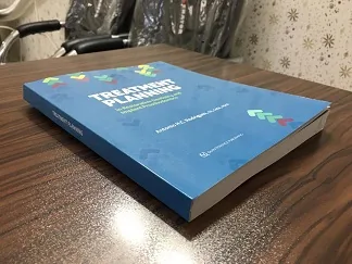 نسخه جلد نرم Paperback چاپ شده توسط فایلسو