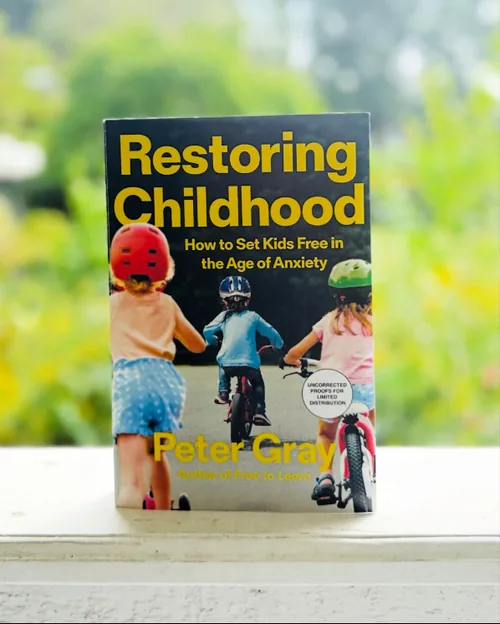 بازگرداندن کودکی با کتاب Restoring Childhood اورجینال اثر پیتر گری